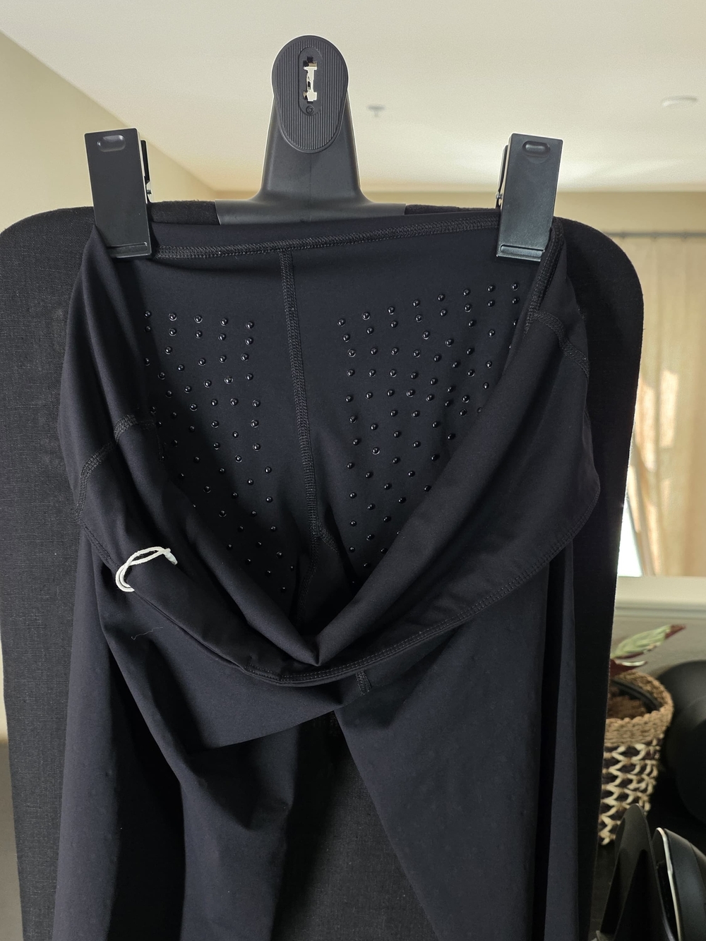 ELASTIQUE Black High-Waist Active Leggings With Massage Bumps - Picture 5 of 6
